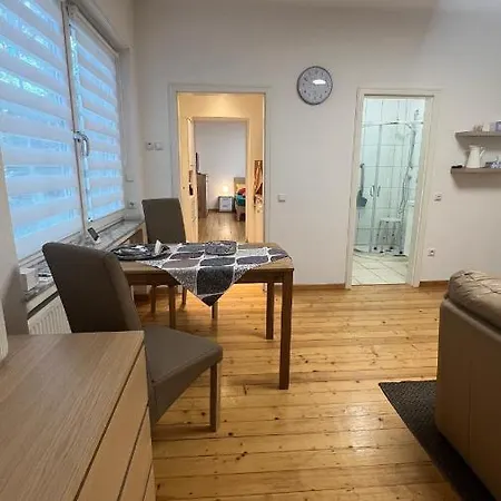 Erdgeschoss Am Park Im Theaterviertel In Apartamento *