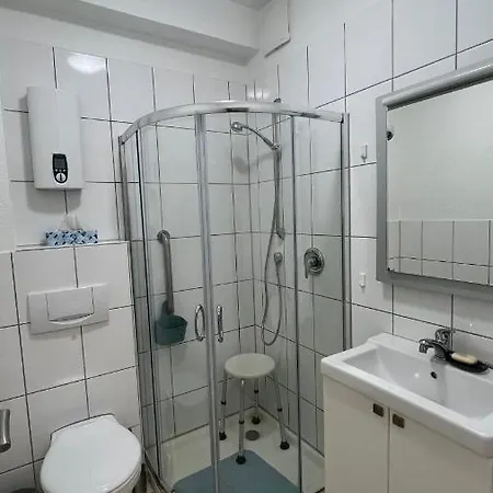 Apartment Erdgeschoss Am Park Im Theaterviertel In *