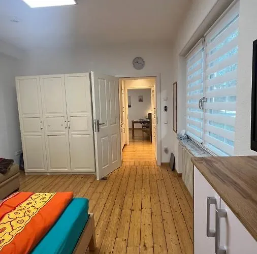 Appartement Erdgeschoss Am Park Im Theaterviertel In *